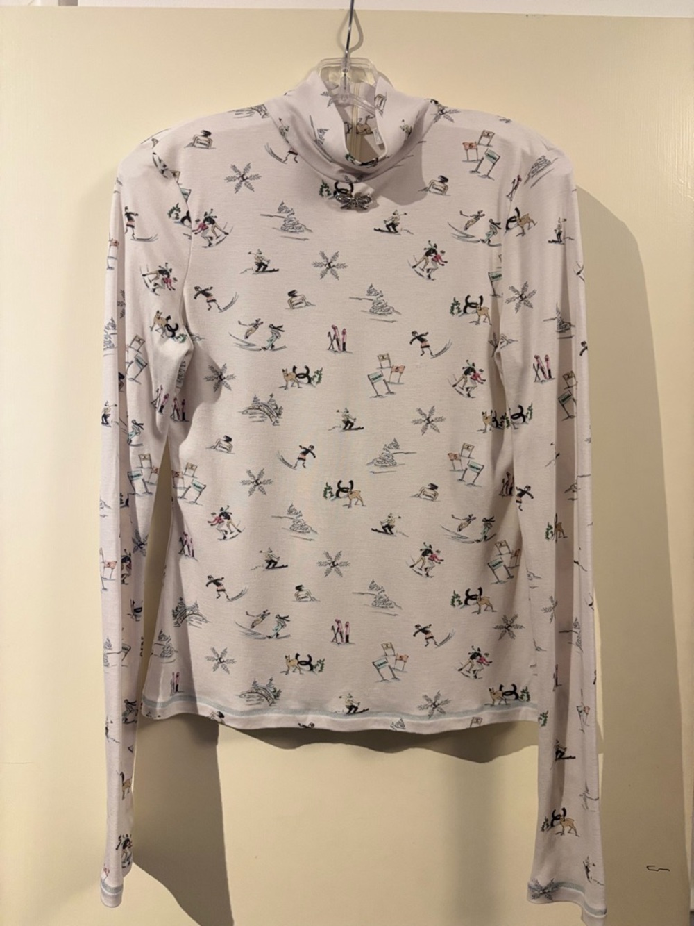EUC CHANEL Women’s Long-Sleeve Mock Neck Top in White with Ski Print w bow Sz 40
